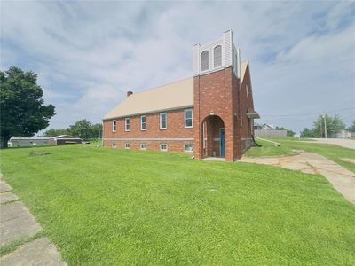 201 N Maple St, Wyoming, IA, 52362