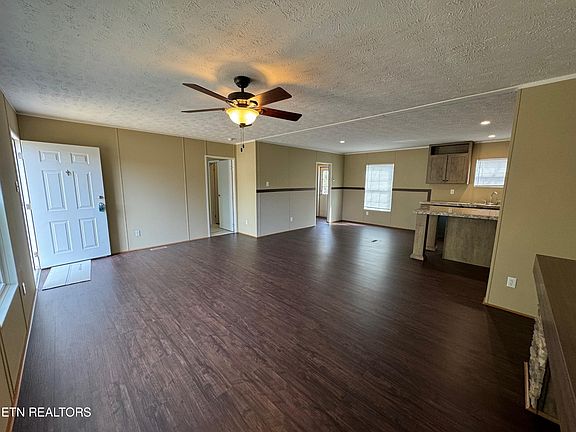 5th image of 4811 Townsend Dr