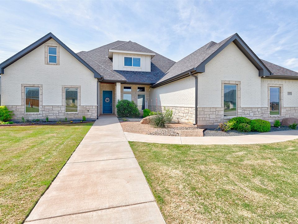 1st image of 133 Merlot Dr