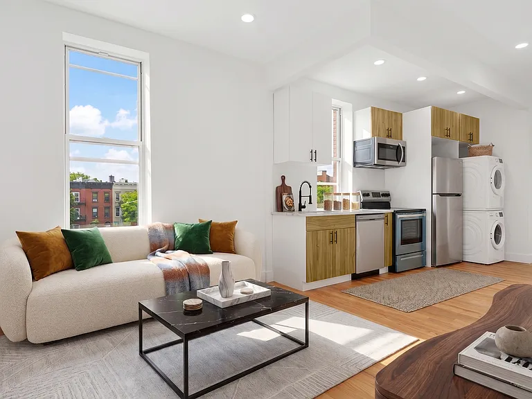 402 Onderdonk Ave #2R — Photo 2