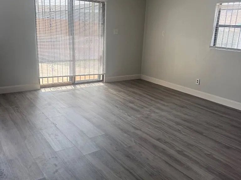 527 A Ln — Photo 4