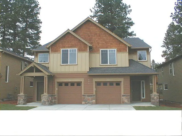 375 SW Garfield — Photo 1