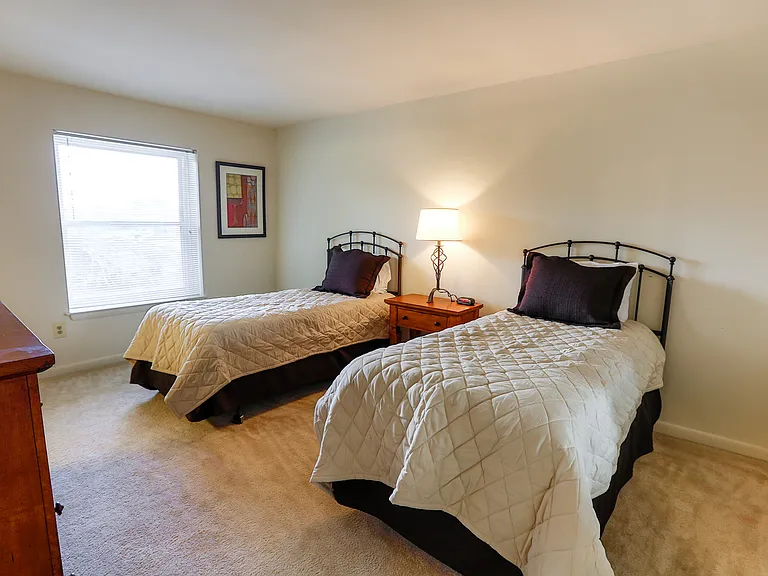 599 Cranbrook Rd — Photo 30