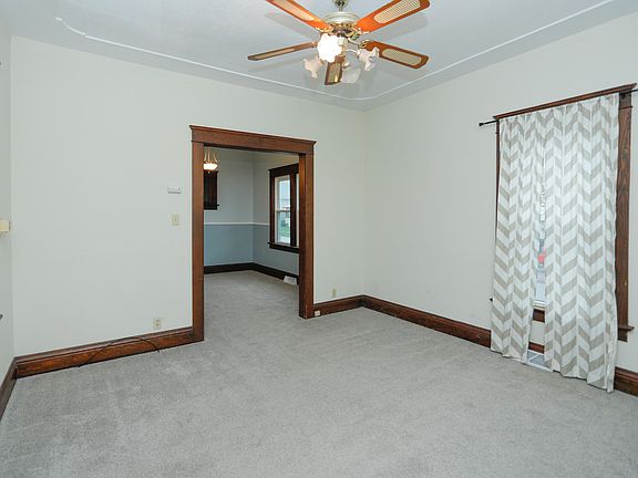 5th image of 524 Emmett St E