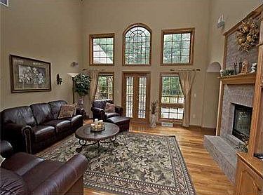 2nd image of 174 Oakview Dr