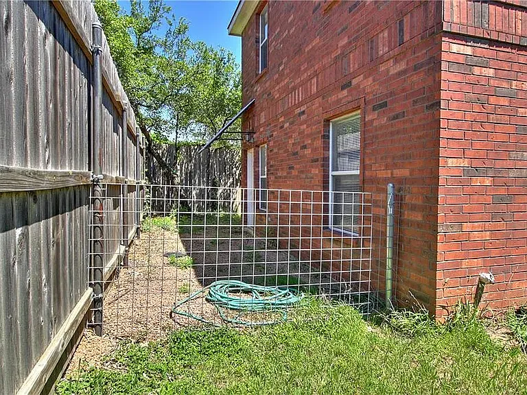 1104 Canyon Edge Dr #B — Photo 5