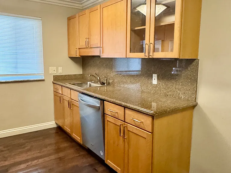 475 S Adams Rd #5 — Photo 7