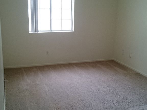5th image of 5563 Leaning Oak Ave