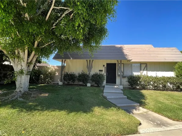 4049 Via Encinas, Cypress, CA 90630