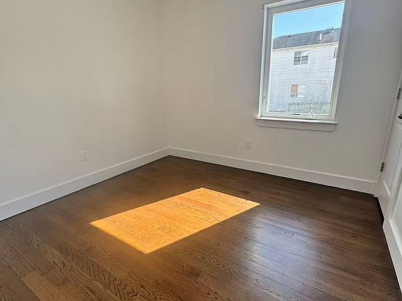 5th image of 98 Cortelyou Ave #1
