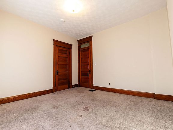 5th image of 2614 W Broad St