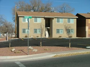 7901 Trumbull Ave SE, Albuquerque, NM 87108