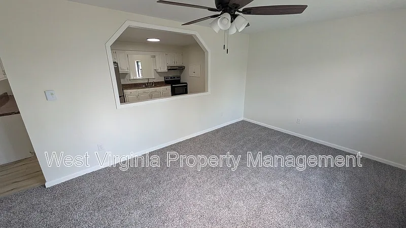 3 bed, 1.0 bath, 1142 sqft, $1,500 — Photo 3