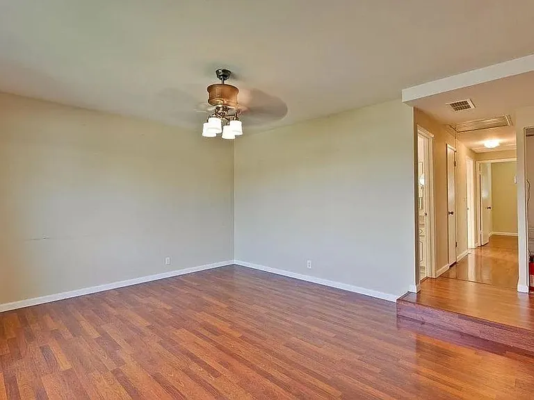 5951 Garces Ave — Photo 5