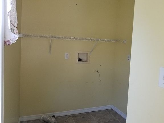 5th image of 807 Chicago St