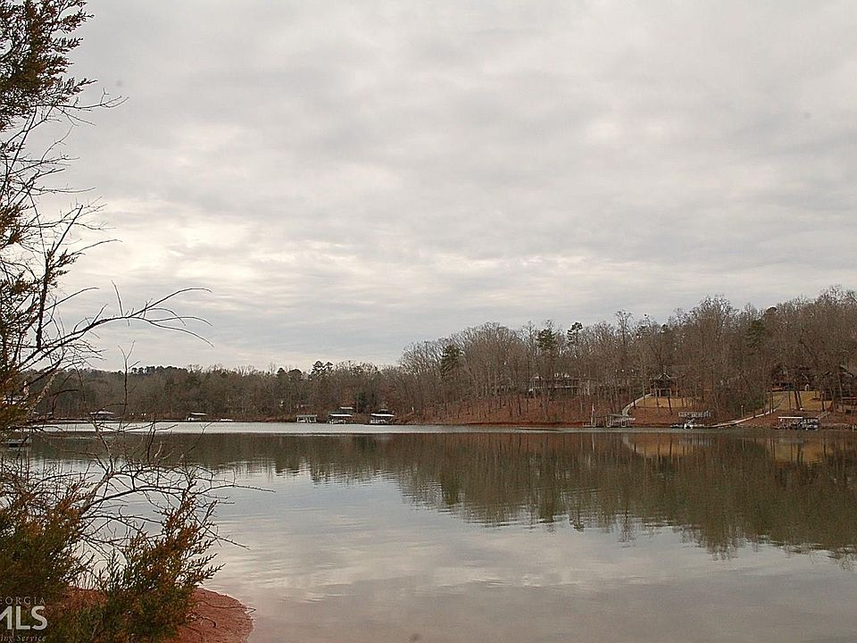1st image of 202 N Lakeside Dr
