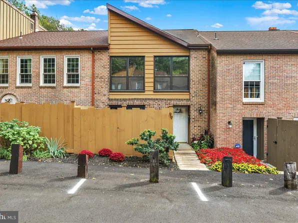 99 Burning Tree Ln, Reading, PA 19607