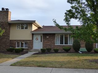 7305 153rd St, Orland Park, IL 60462