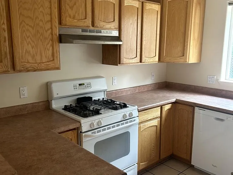 3150 Quasar St — Photo 2