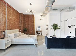 28 Roebling St #4M, Brooklyn, NY 11211