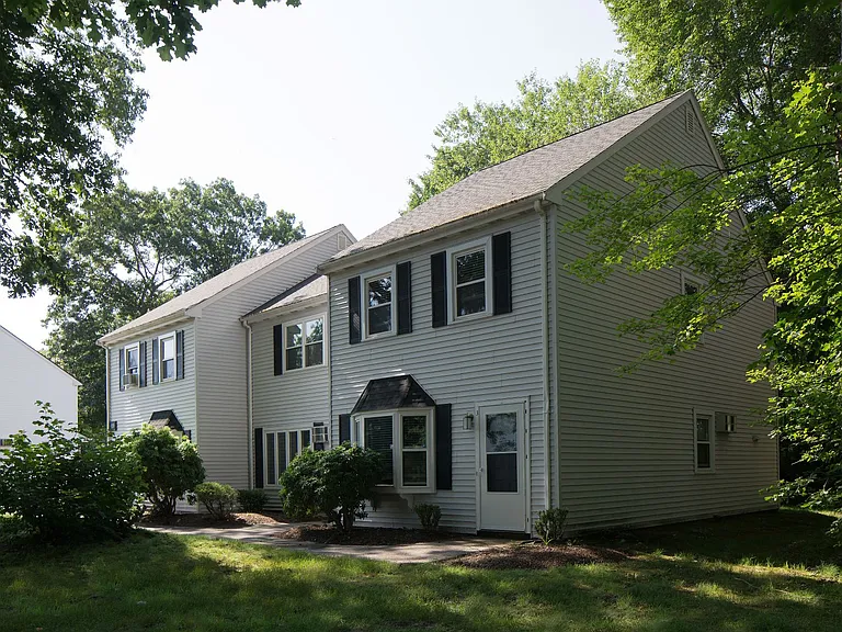 Briarwood — Photo 11
