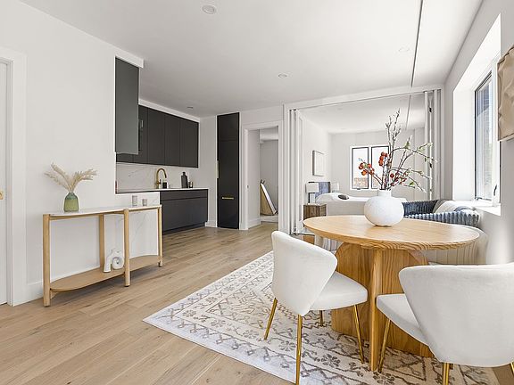2nd image of 749 Park Pl Unit 3R