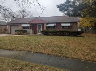 3903 Burrmont Rd, Rockford, IL 61107