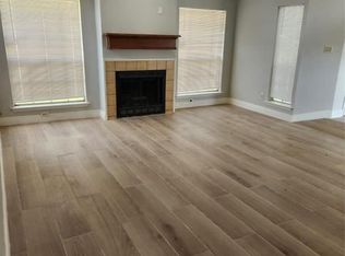 9339R Stonecreek Ln, Houston, TX 77036