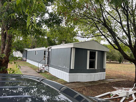 2nd image of 102 Fentress Star Rd