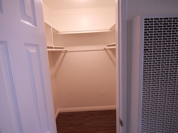 5th image of 101 N Normandie Ave #205A