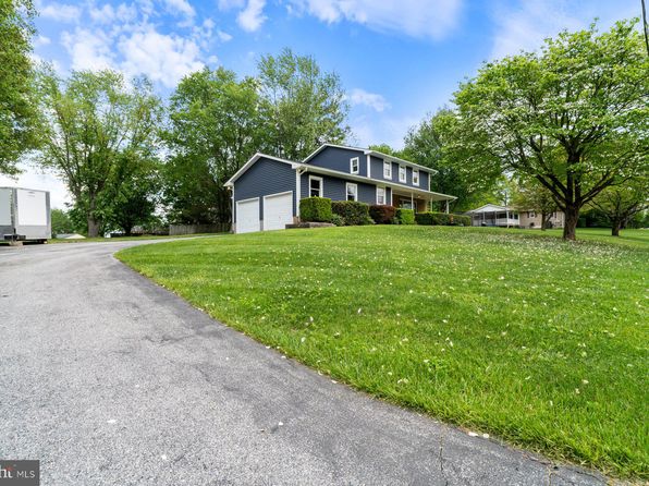 915 Lorraine Dr, Finksburg, MD 21048