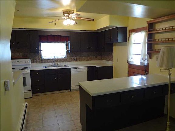 2nd image of 301 W Owens Ave