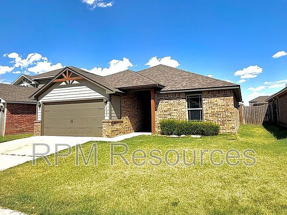 2nd image of 1609 Burgundy Dr