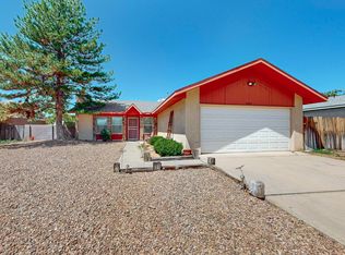 5605 Chimayo Dr NW, Albuquerque, NM 87120