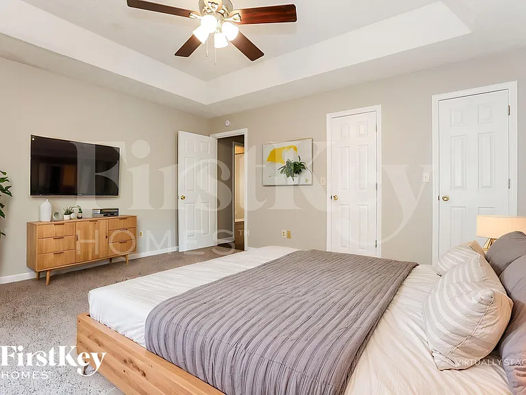 4808 Woodlands Pkwy — Photo 10