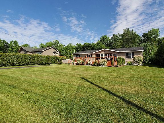 4th image of 187 River Dr