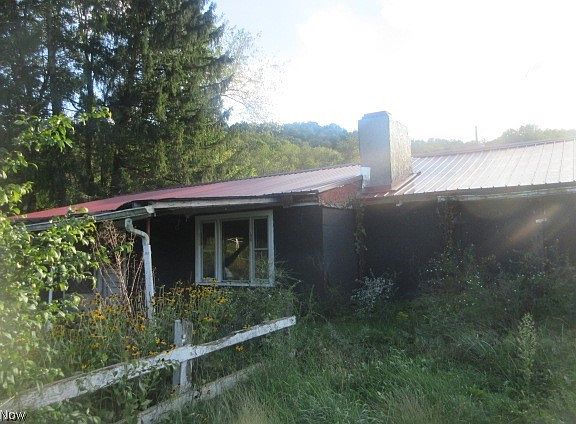 3rd image of 4308 Flat Rd SE