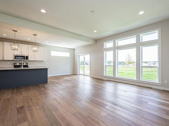5th image of 5860 Meadow Grass Cir SE