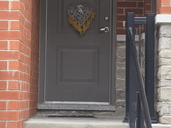 230 Lagerfeld Dr, Brampton, ON