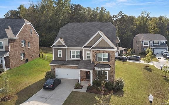2nd image of 2525 Wellshire Ct
