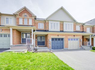57 Kersey Cres #Courtice,, Clarington, ON L1E 0A5