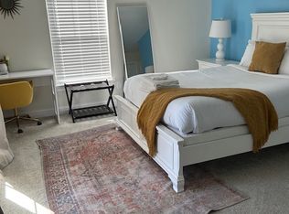 123 N 4th St #1, Hampton, VA 23664