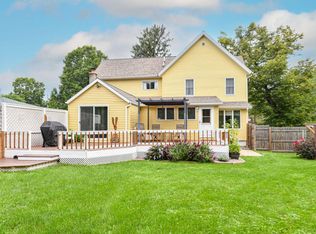 963 W Charles St, Whitewater, WI 53190