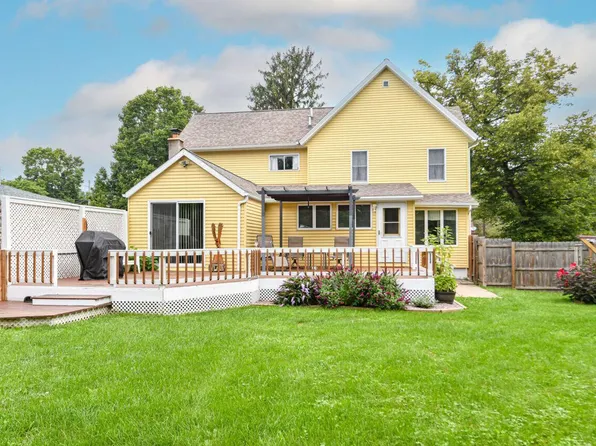 963 West Charles STREET, Whitewater, WI 53190