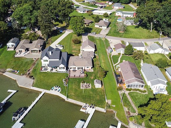 5th image of 51034 N Shore Dr