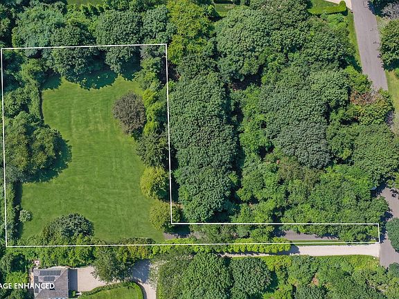 3rd image of 20 Fieldview Ln