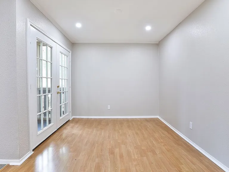 5005 Georgi Ln #18 — Photo 7