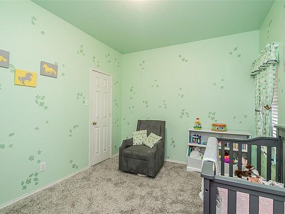 4th image of 9208 Newport Ln