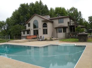 1170 34th St, Allegan, MI 49010