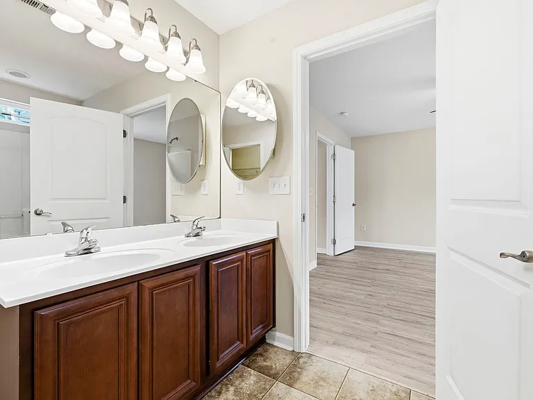 2375 Morlynn Dr — Photo 18
